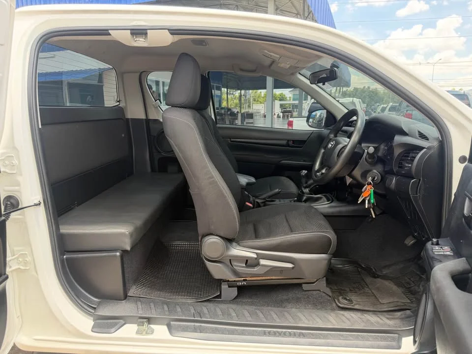 2022 Toyota Hilux VIII 3