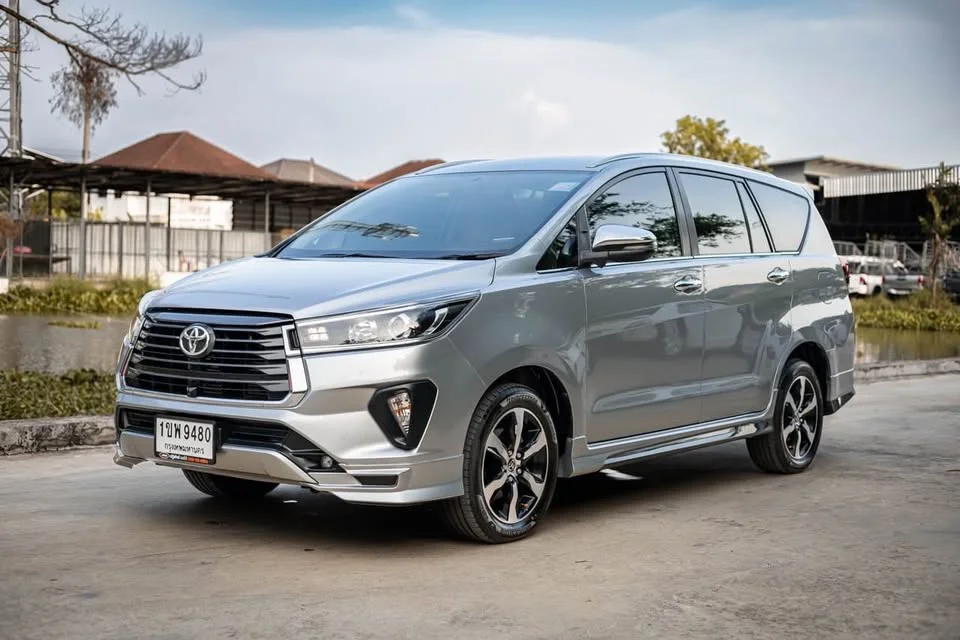 2021 Toyota Innova II 2