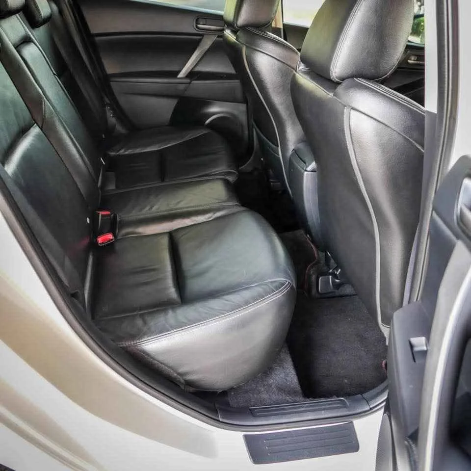 2012 Mazda 3 II 3