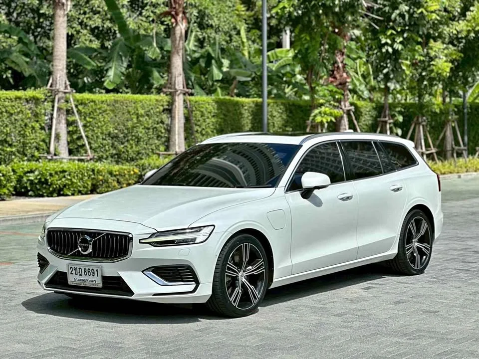 2021 Volvo V60 II 2