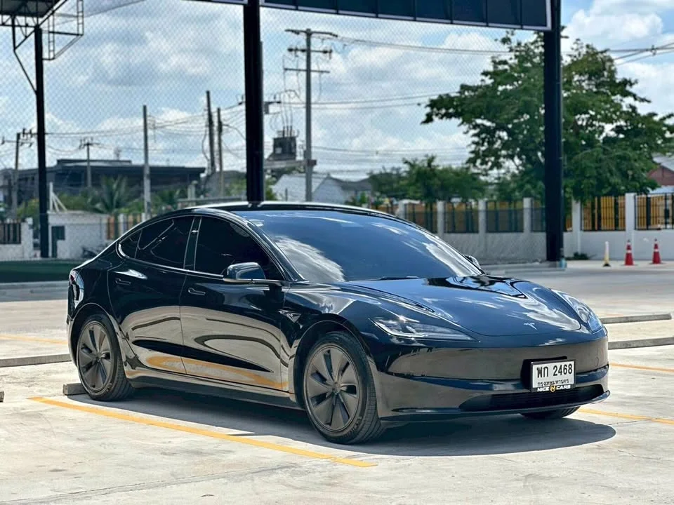 2024 Tesla Model 3 3
