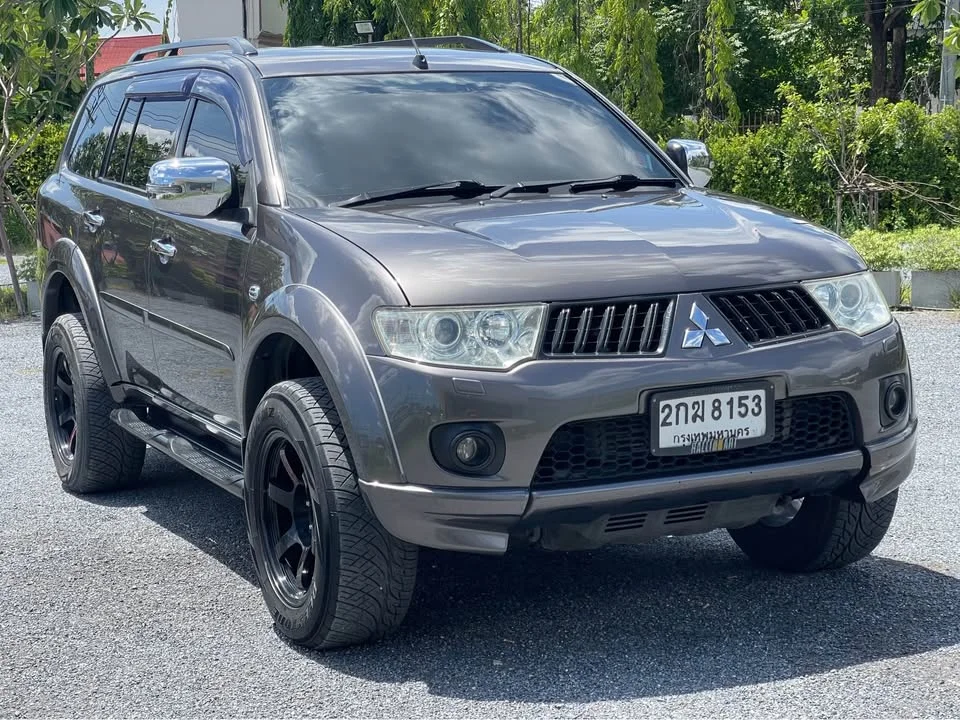 2013 Mitsubishi Pajero Sport II 2