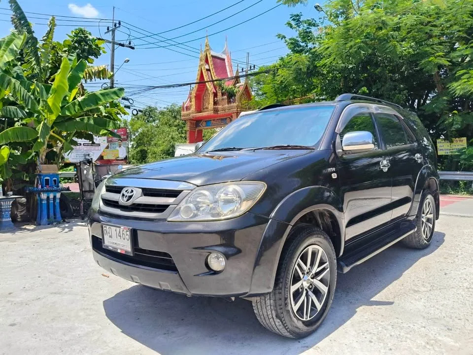 2005 Toyota Fortuner I 3