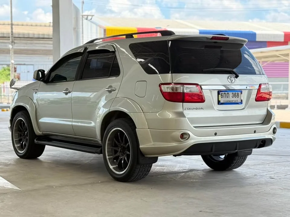 2008 Toyota Fortuner I 3