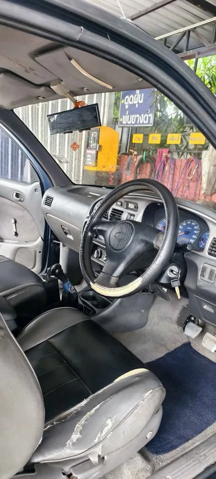2003 Mazda 2500 Fighter V 2