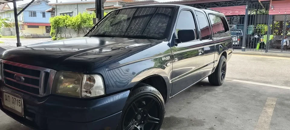 2003 Mazda 2500 Fighter V 3