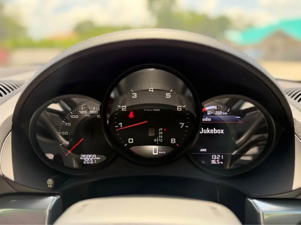 2018 Porsche 718 Boxster and Cayman IV 3