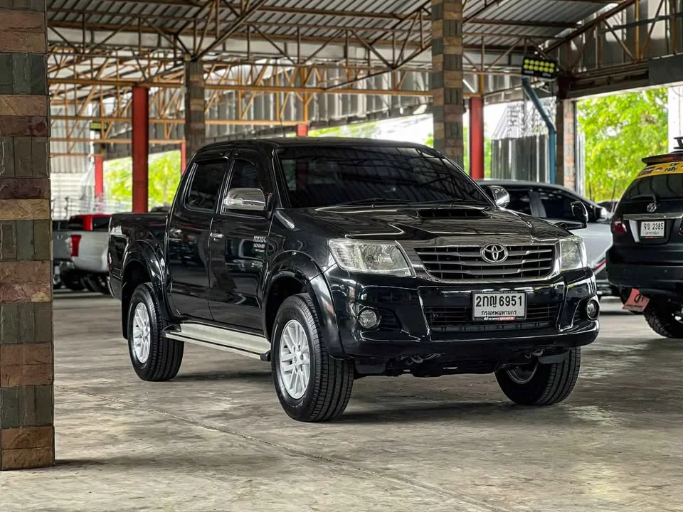 2013 Toyota Hilux VII 2