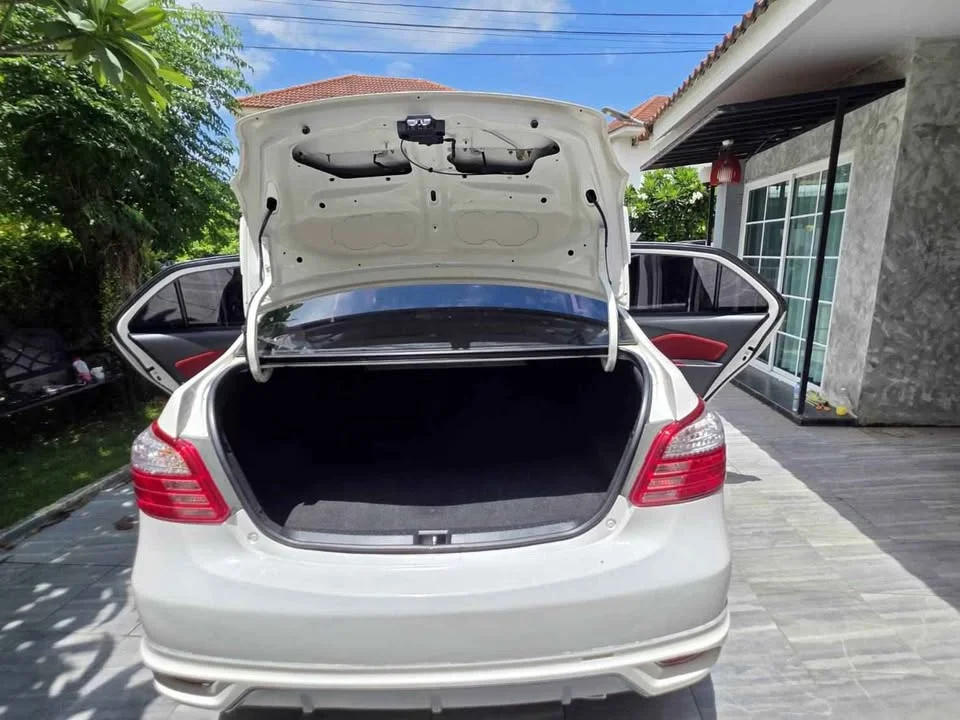 2011 Toyota Vios II 2