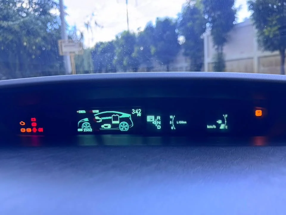 2011 Toyota Prius III 3