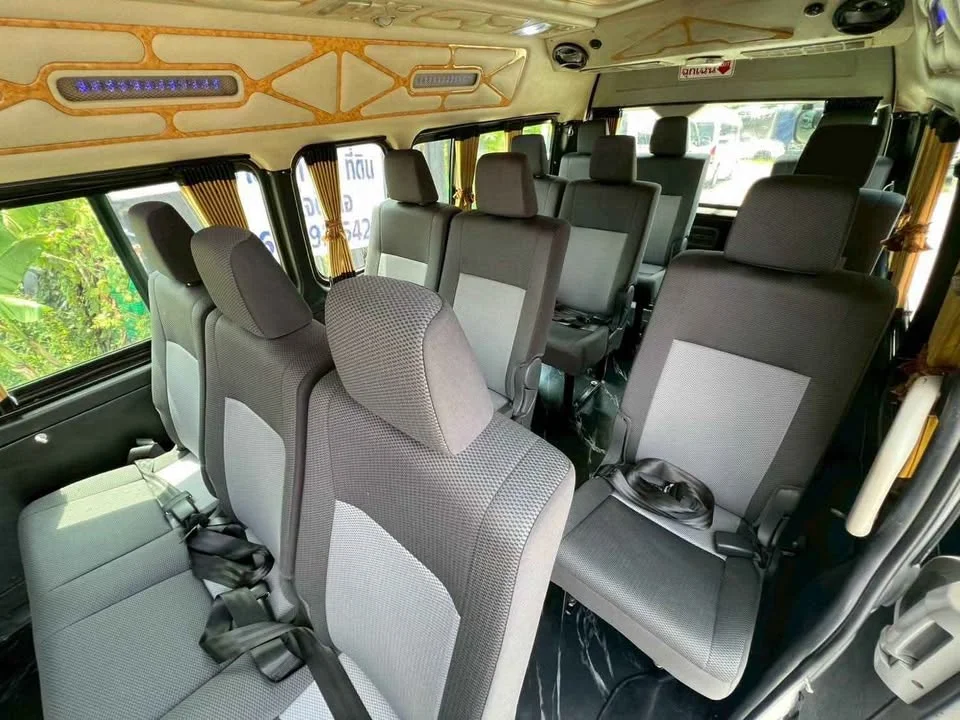 2009 Toyota Commuter V (H200) 2