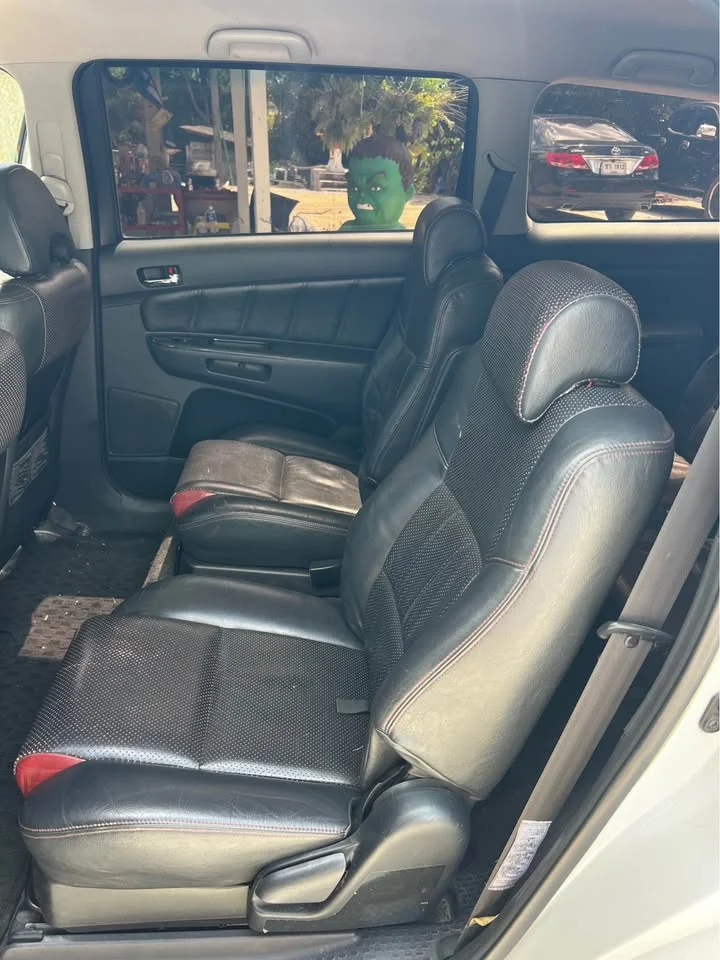 2008 Toyota Wish I 3