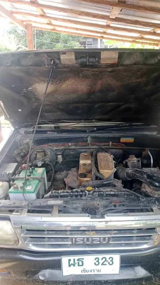 1997 Isuzu TFR III 3