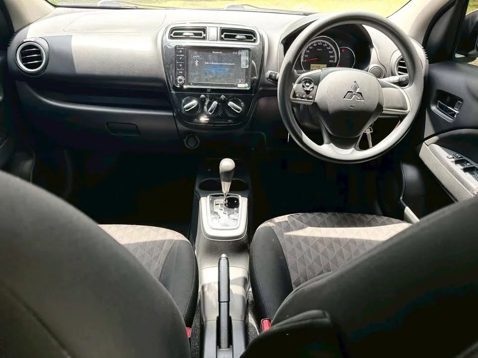 2020 Mitsubishi Mirage VI 3