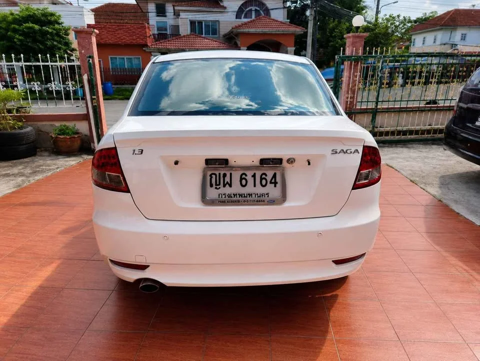 2011 Proton Saga II 3