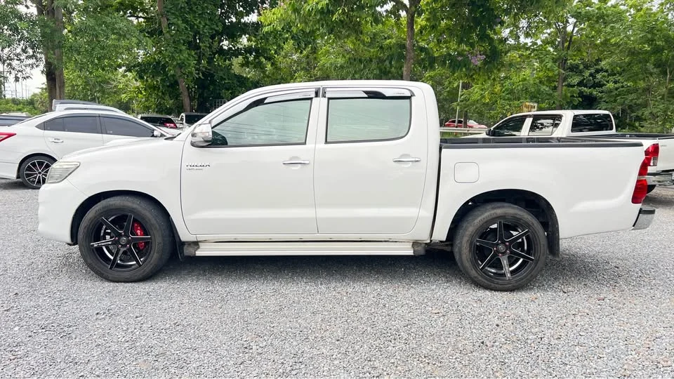 2014 Toyota Hilux VII 3