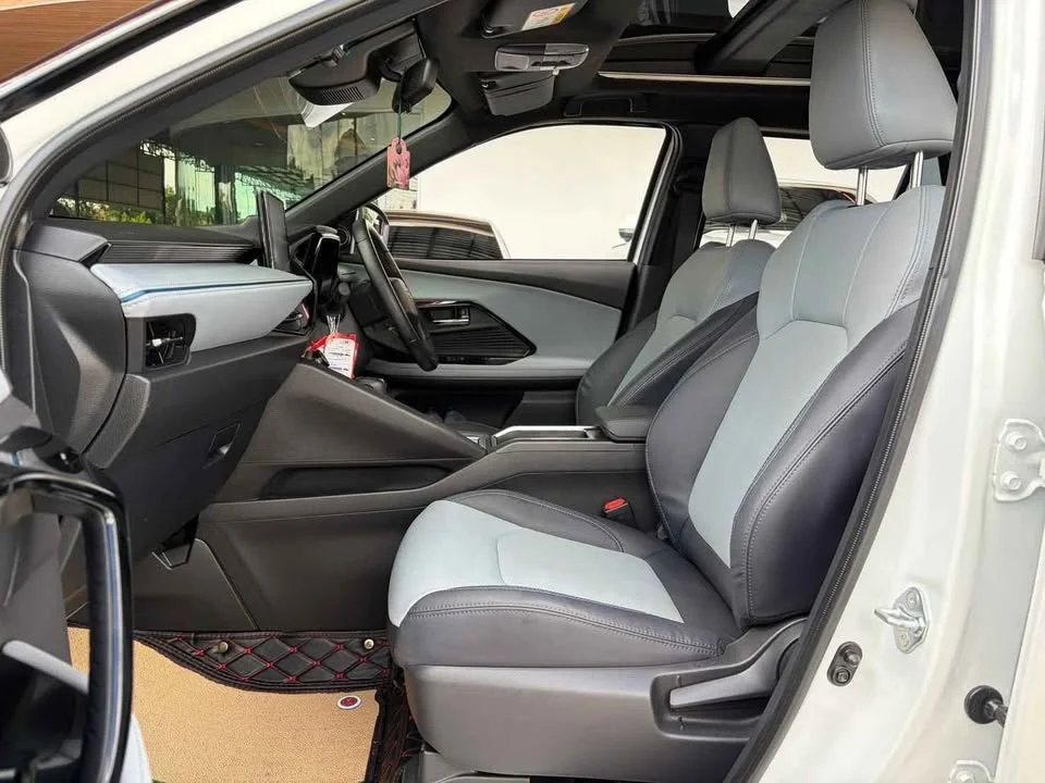 2024 Toyota Yaris Cross AC200 3
