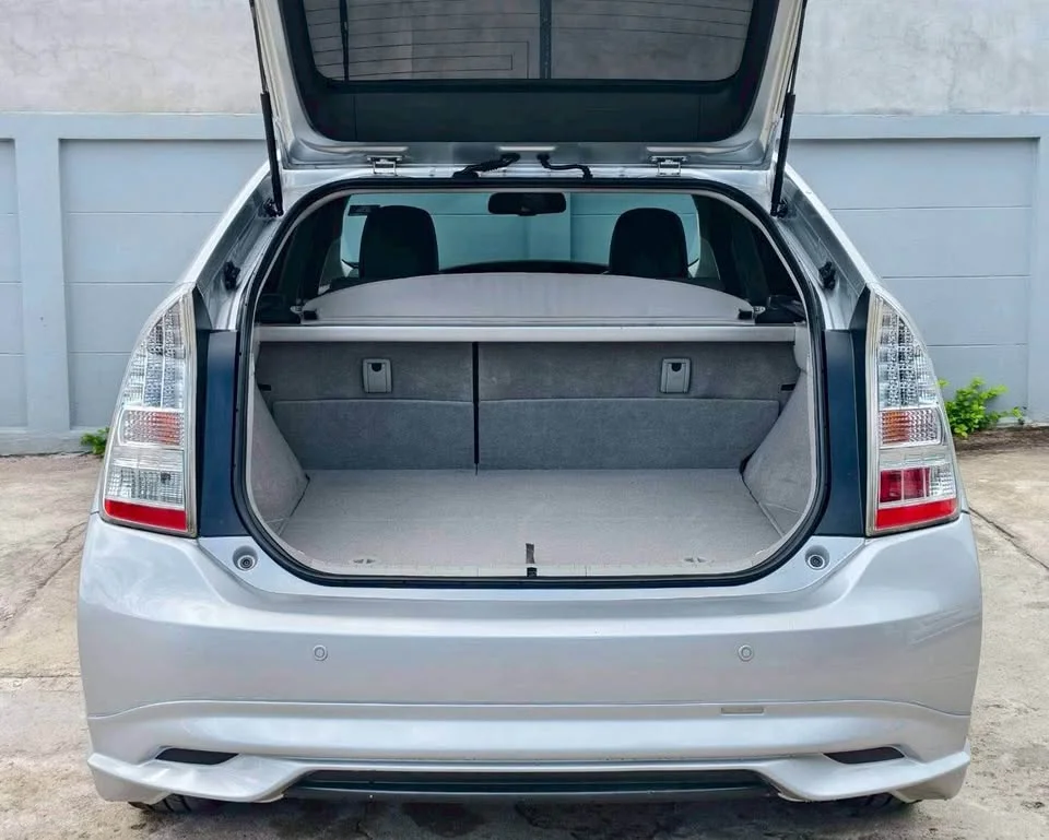 2011 Toyota Prius III 2