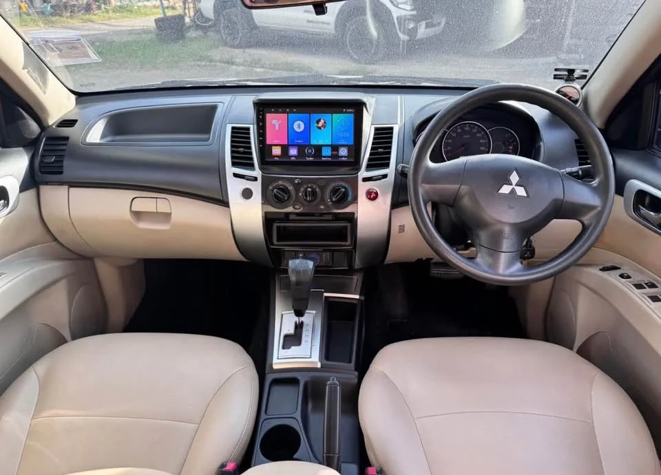 2012 Mitsubishi Pajero Sport II 3