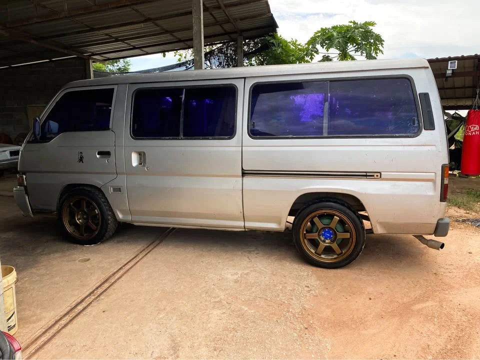 1996 Nissan Urvan IV (E24) 2