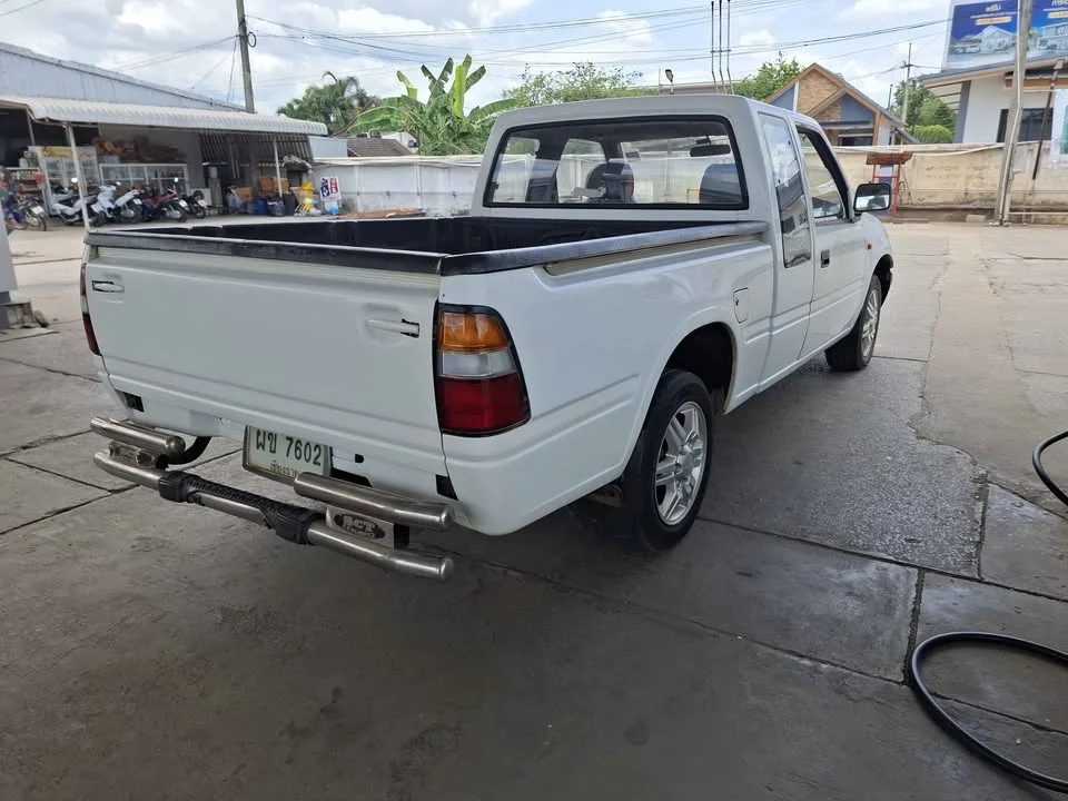 1997 Isuzu Faster Dragon Eyes III 2