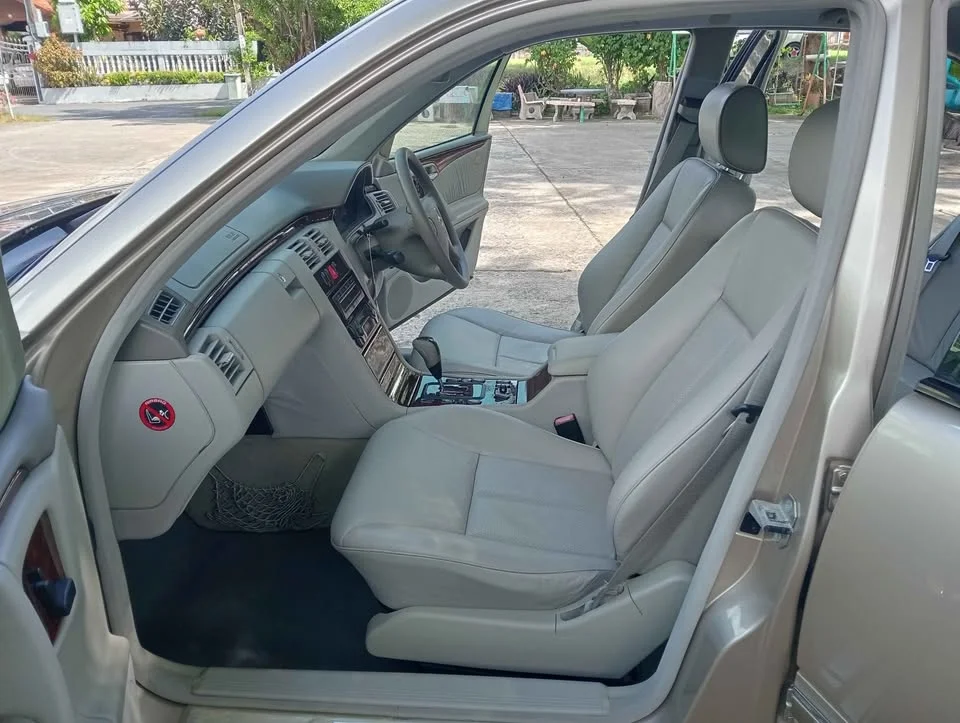 2002 Benz E-Class W210 3