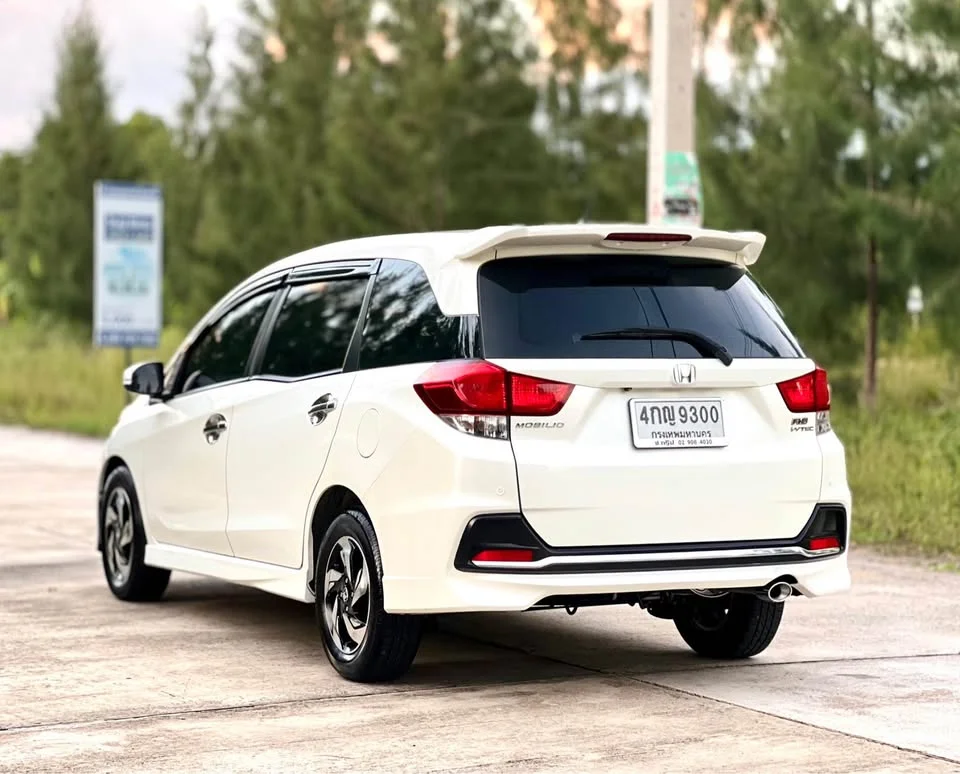 2015 Honda Mobilio II 2