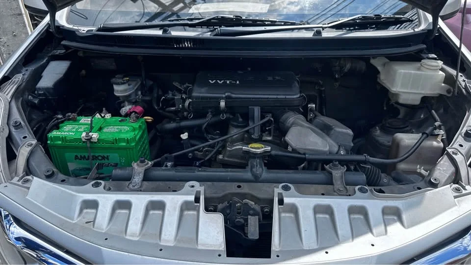 2011 Toyota Avanza II 2