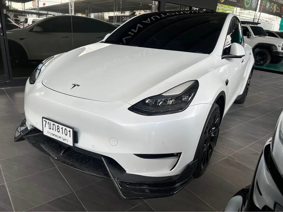 2023 Tesla Model Y 3