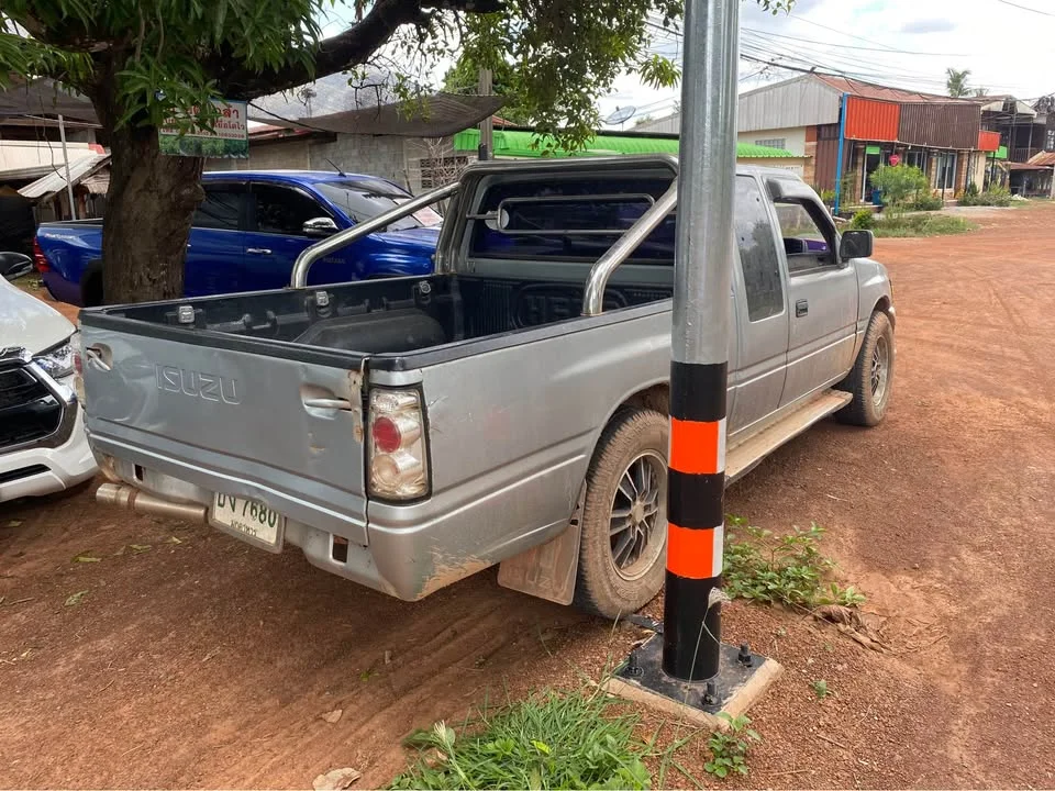 1994 Isuzu TFR III 3