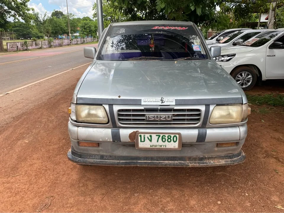 1994 Isuzu TFR III 2