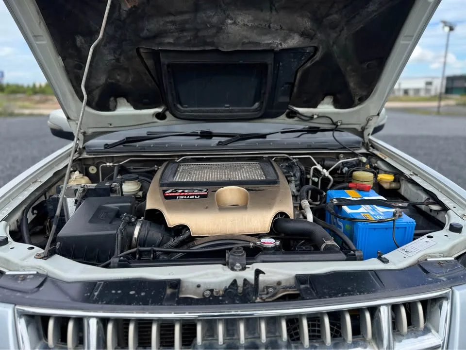 2007 Isuzu MU-7 2