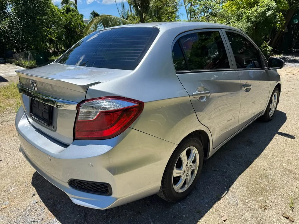 2016 Honda Brio Amaze I 2