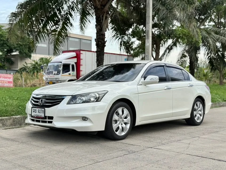 2012 Honda Accord VIII 3
