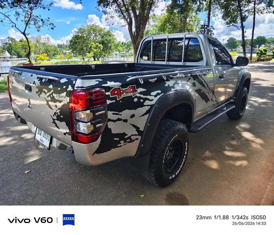 2019 Mitsubishi Triton V 3