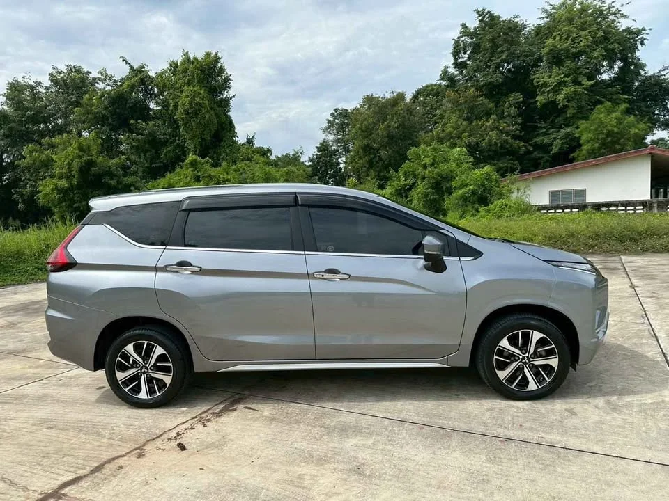 2019 Mitsubishi Xpander I 3