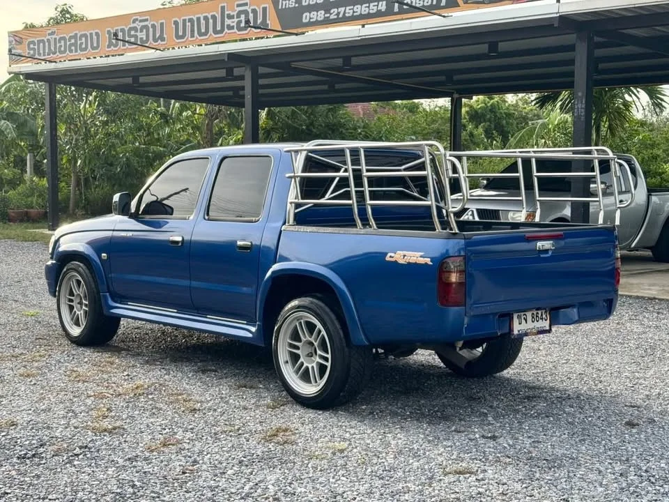 2004 Toyota Hilux Tiger VI 2