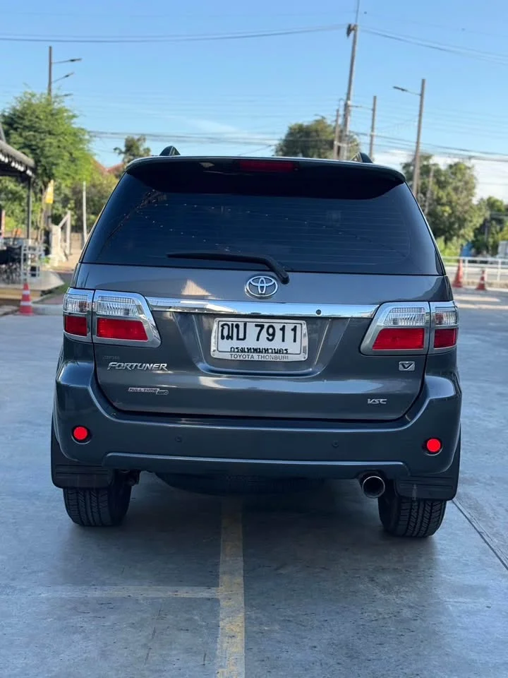 2008 Toyota Fortuner I 3