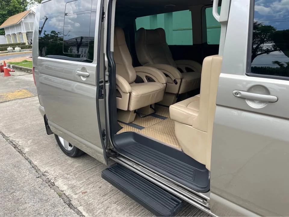 2013 Volkswagen Caravelle T5 3