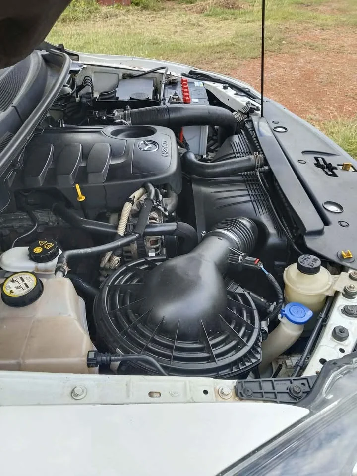 2013 Mazda BT-Series II 3