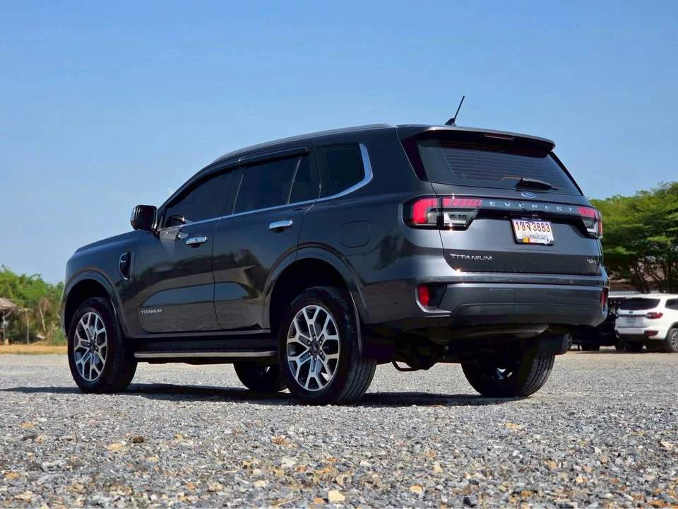 2022 Ford Everest III 2