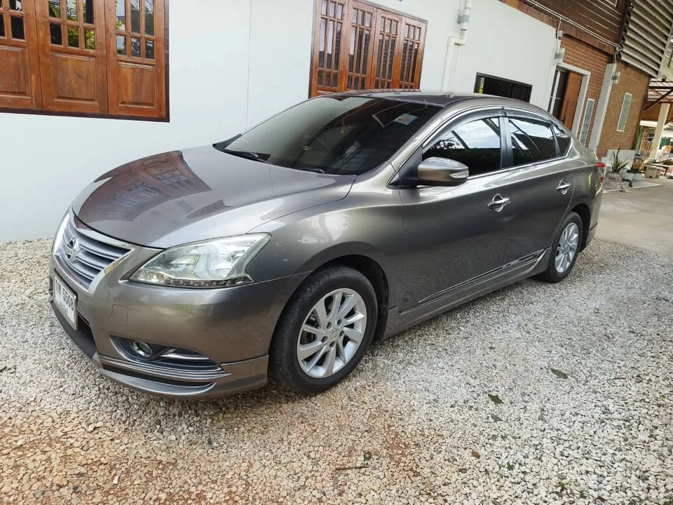 2012 Nissan Sylphy III (B17) 3