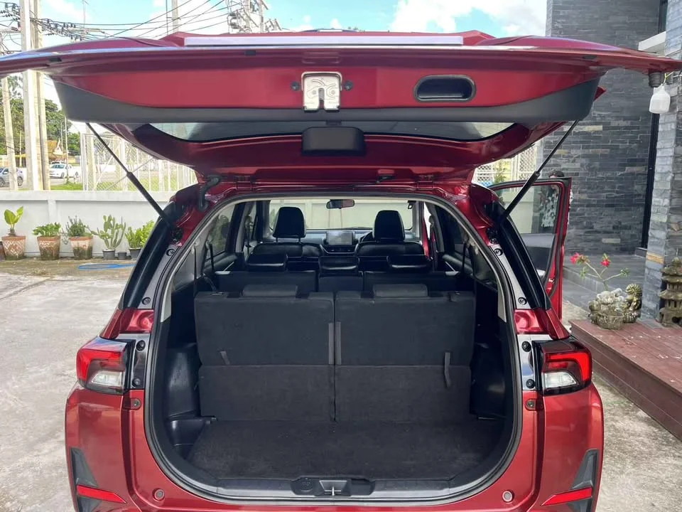 2023 Toyota Veloz III 2