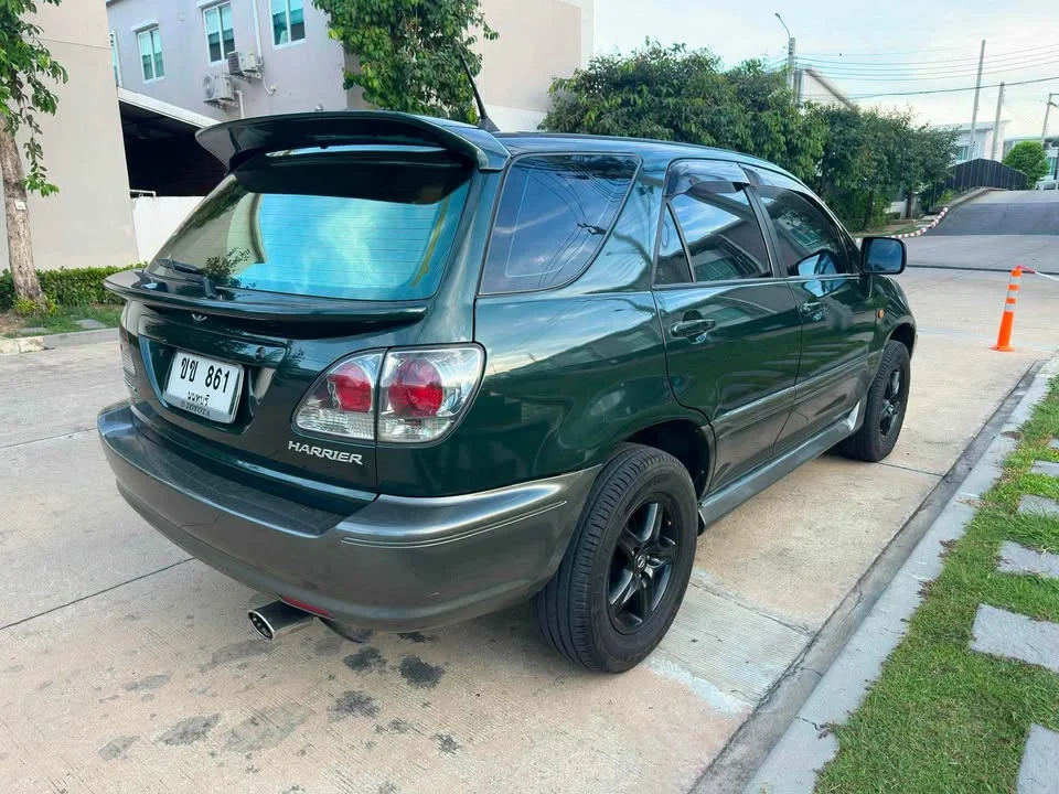 2000 Toyota Harrier I 3