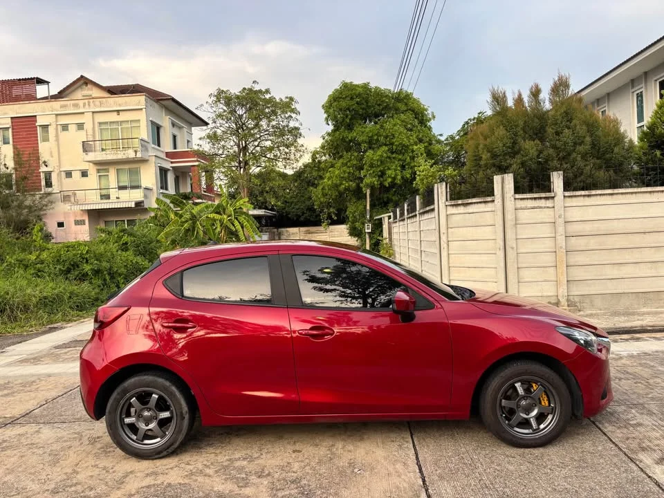 2017 Mazda 2 III 3