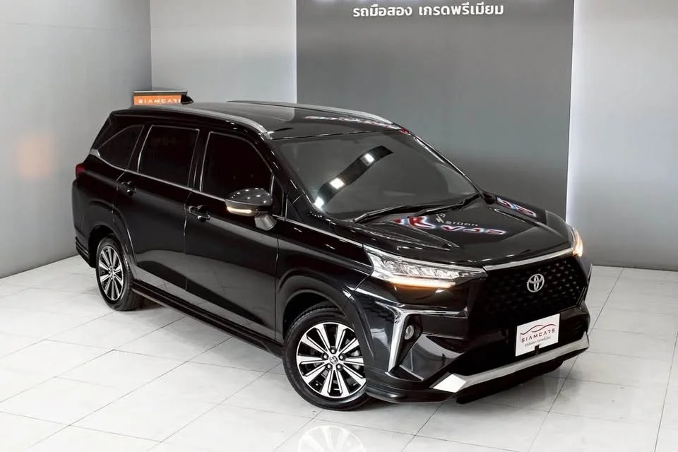 2023 Toyota Veloz III 2