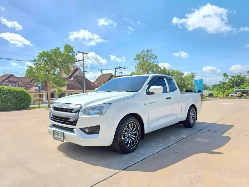 2020 Isuzu D-Max III (RG) 3