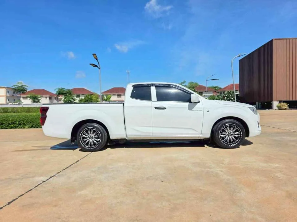 2020 Isuzu D-Max III (RG) 2