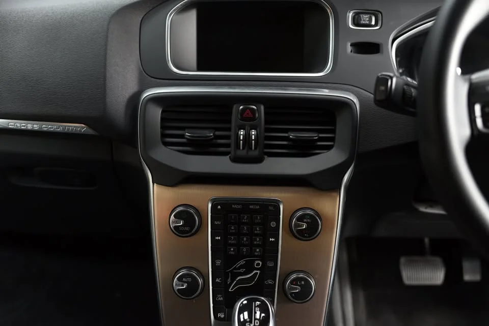 2016 Volvo V40 II 3