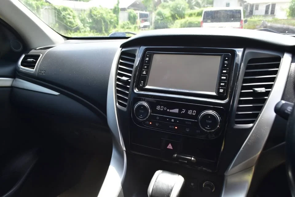 2015 Mitsubishi Pajero Sport III 3